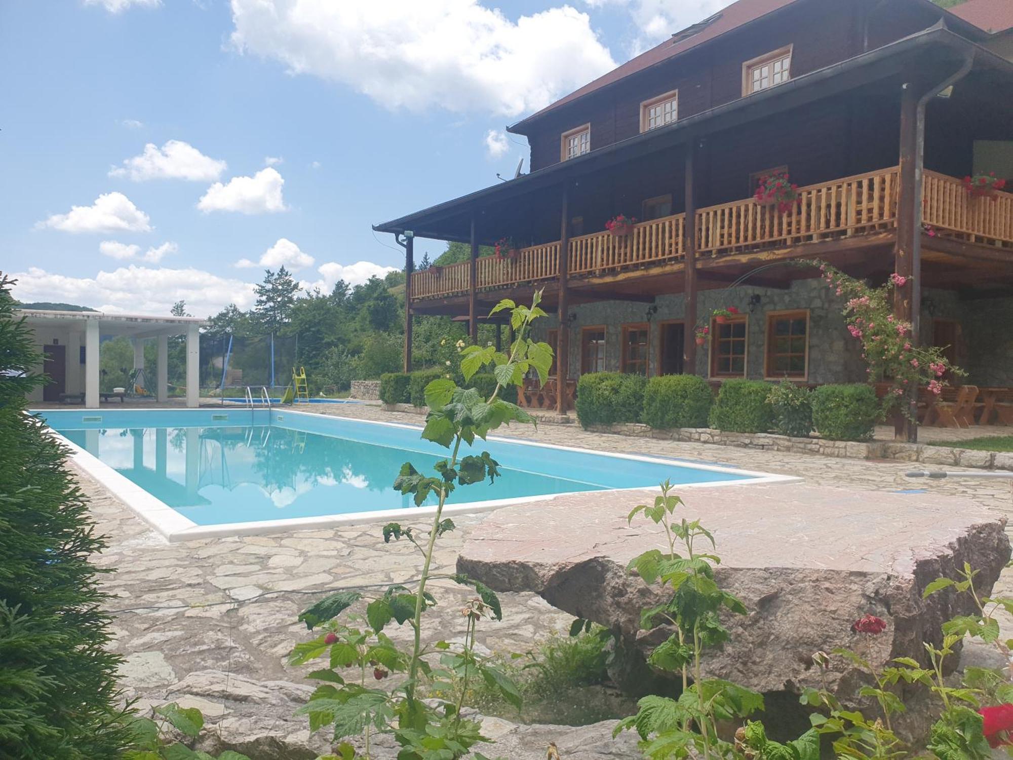 Etno Selo Vrelo & Camping Guest House Berane Exterior photo