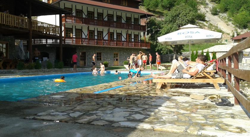Etno Selo Vrelo & Camping Guest House Berane Exterior photo