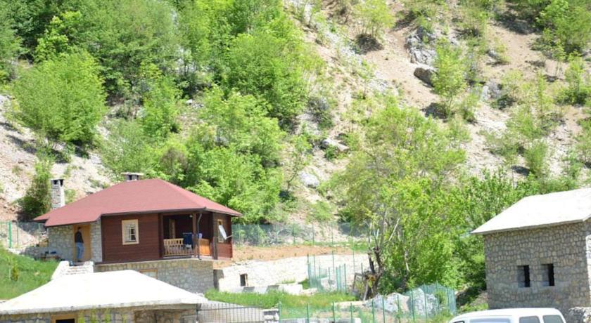 Etno Selo Vrelo & Camping Guest House Berane Exterior photo